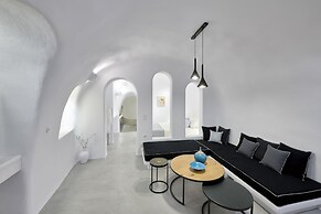 Cave Suite Oia