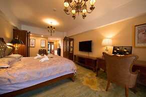 Chengdu Longhu Beach Hotel