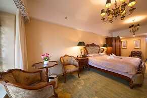 Chengdu Longhu Beach Hotel