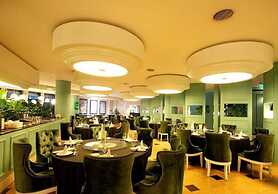 Chengdu Longhu Beach Hotel