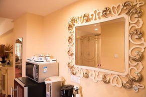 Chengdu Longhu Beach Hotel