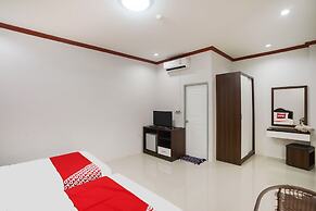 OYO 75394 Sakthong Grand Hotel