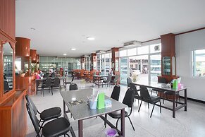 OYO 75394 Sakthong Grand Hotel