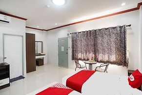 OYO 75394 Sakthong Grand Hotel