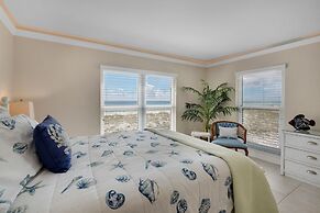 Sea Oats 4 Bedroom Condo by RedAwning
