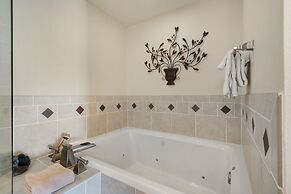 Sea Oats 4 Bedroom Condo by RedAwning