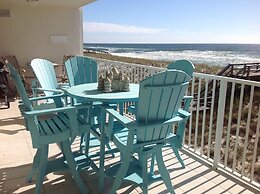 Sea Oats 4 Bedroom Condo by RedAwning