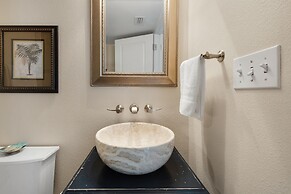 Sea Oats 4 Bedroom Condo by RedAwning