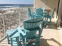 Sea Oats 4 Bedroom Condo by RedAwning