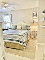 Island Dream 1 Bedroom Condo by RedAwning