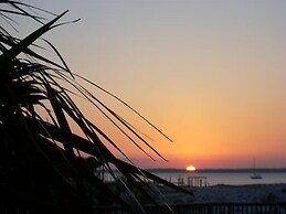 Island Dream 1 Bedroom Condo by RedAwning