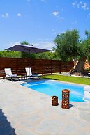 Salonikiou Beach Luxury Residences