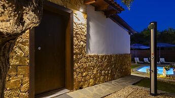 Salonikiou Beach Luxury Residences