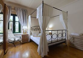 Castello Villa Daphnes - Private Pool & Whirlpool