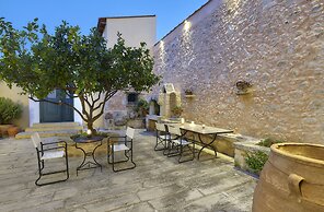 Castello Villa Daphnes - Private Pool & Whirlpool