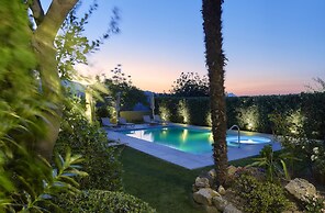 Castello Villa Daphnes - Private Pool & Whirlpool