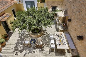 Castello Villa Daphnes - Private Pool & Whirlpool