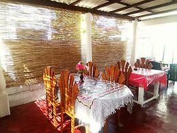 Gloriya Mathews Family Guest House