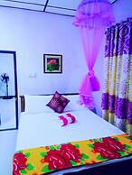 Gloriya Mathews Family Guest House