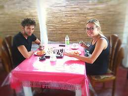 Gloriya Mathews Family Guest House