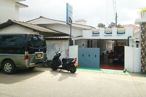 Gloriya Mathews Family Guest House