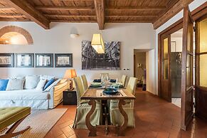 Heart of Florence Pitti 2 Bed-apartment