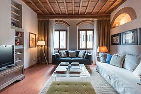 Heart of Florence Pitti 2 Bed-apartment