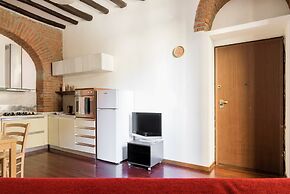 Home at Hotel Porta Romana - Carità Apt