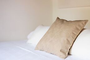 Home at Hotel Porta Romana - Carità Apt