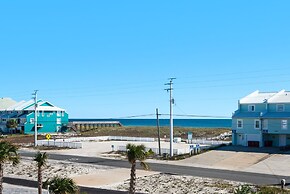 Pelican Point 2 Bedroom Townhouse by RedAwning