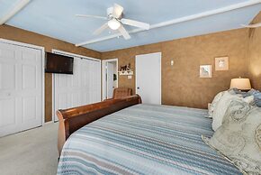 Pelican Point 2 Bedroom Townhouse by RedAwning