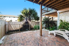 Pelican Point 2 Bedroom Townhouse by RedAwning