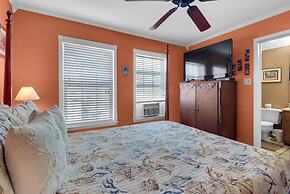 Pelican Point 2 Bedroom Townhouse by RedAwning