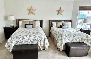 Sea La Vie 2 Bedroom Townhouse by RedAwning