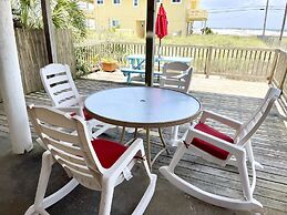 Sea La Vie 2 Bedroom Townhouse by RedAwning