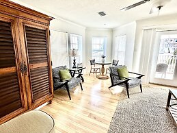 Sea La Vie 2 Bedroom Townhouse by RedAwning