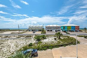 Sea La Vie 2 Bedroom Townhouse by RedAwning