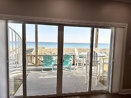 Dolphin Watch 3 Bedroom Townhouse by RedAwning