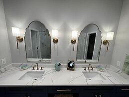 Dolphin Watch 3 Bedroom Townhouse by RedAwning