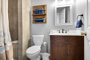 Life's A Beach 3 Bedroom Townhouse by RedAwning