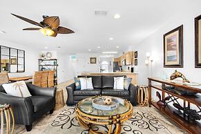 Life's A Beach 3 Bedroom Townhouse by RedAwning