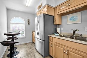 Life's A Beach 3 Bedroom Townhouse by RedAwning