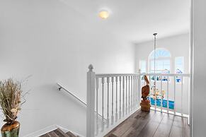 Life's A Beach 3 Bedroom Townhouse by RedAwning