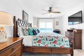 Life's A Beach 3 Bedroom Townhouse by RedAwning