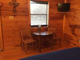 The Leakey Inn by CMD