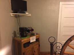 The Leakey Inn by CMD