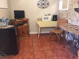 The Leakey Inn by CMD