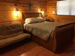 Frio Springs Lodges