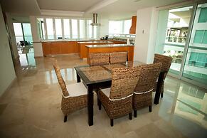 Shangri La Penthouses by Cheap Getaway