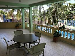 Detente Du Cacique Villa Hotel